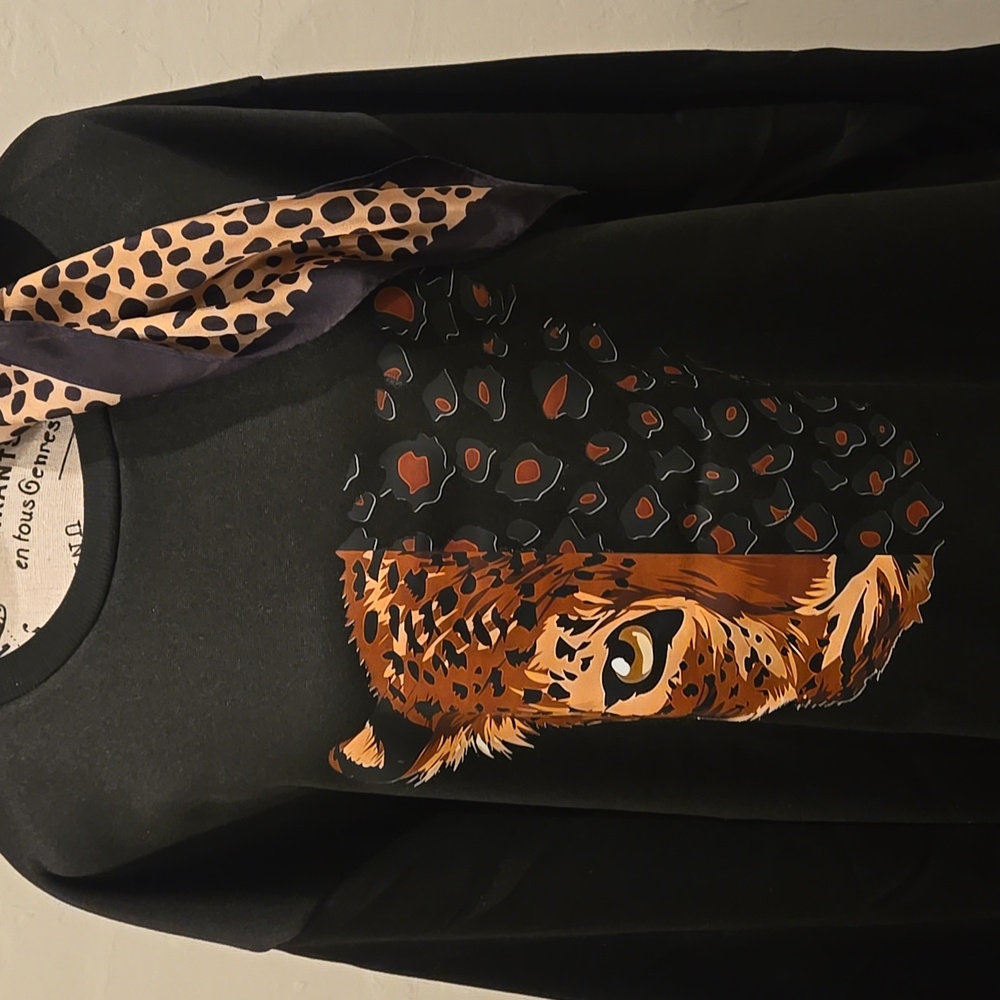 Black Animal Print Leopard Lux Silky Black Sweatshirt ..Brand New Pit To Pit 27" - Picture 3 of 7